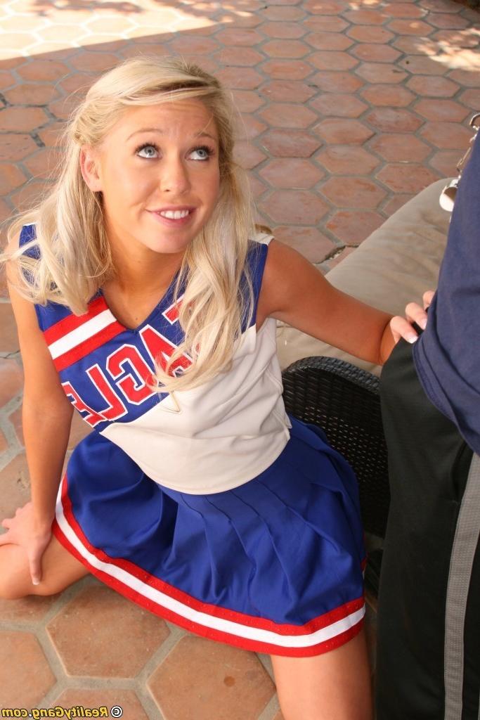16P This sexy blonde cheerleader gets fucked by her coach