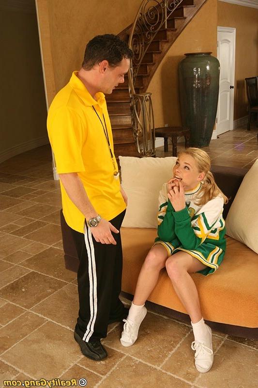 16P A sex blonde cheerleader getting fucked by her coach