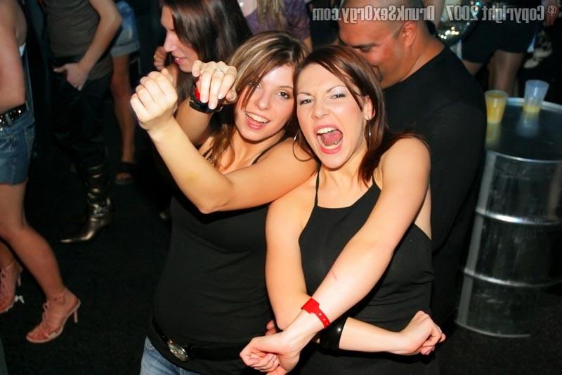15P Sexy bissexual girls fucking on huge orgy sex party