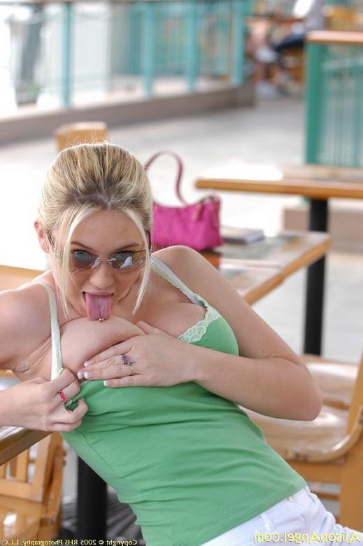 16P Alison Angel public nudity