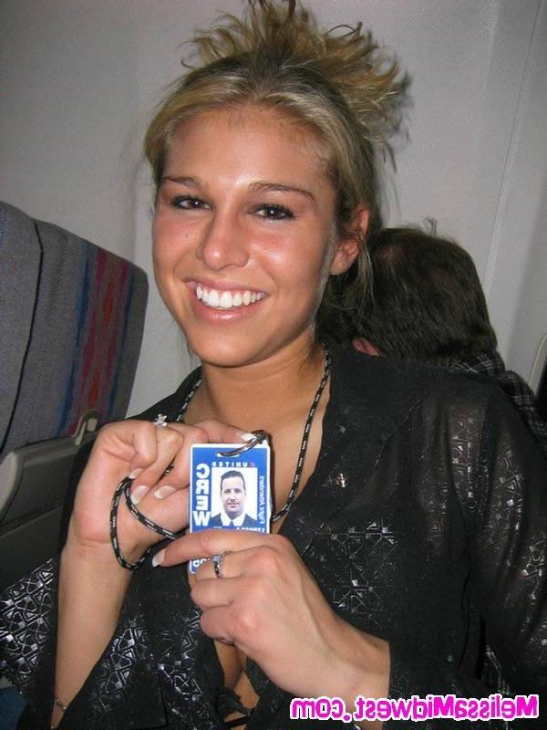 16P Public flashing by blonde teen hottie