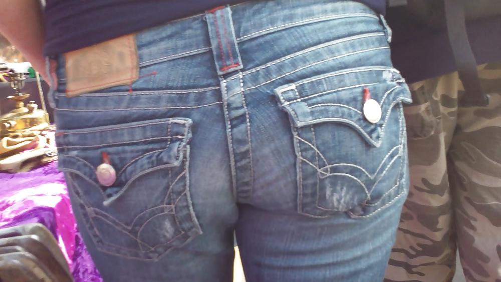 25P Sexy teen butts in tight ass jeans 