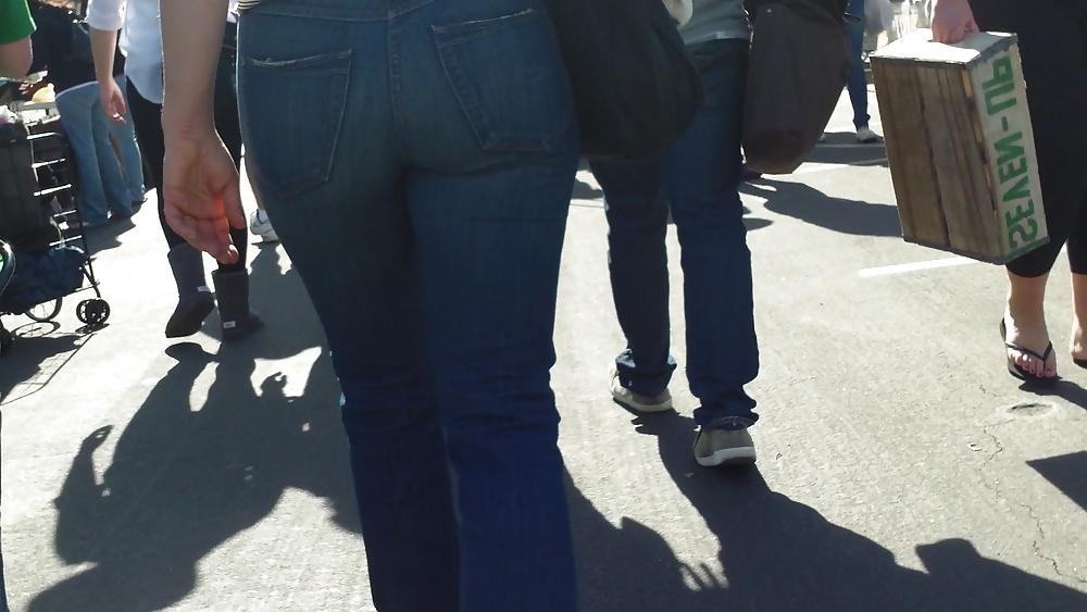 25P Sexy teen butts in tight ass jeans 