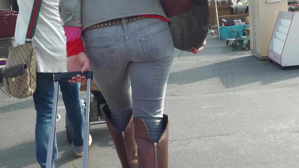 25P Sexy teen butts in tight ass jeans 