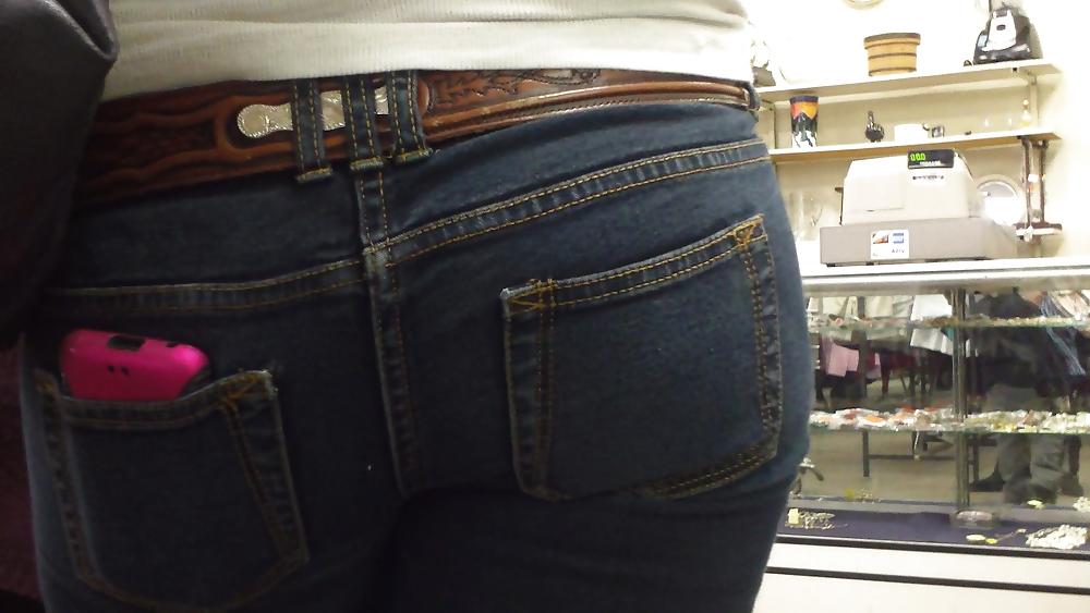 25P Sexy teen butts in tight ass jeans 