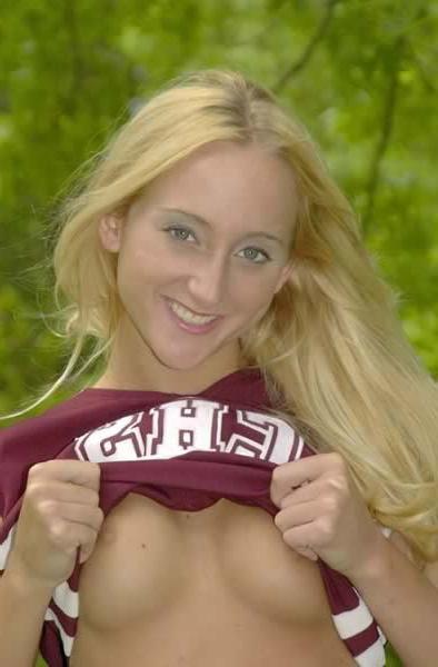 15P Cute cheerleader stripping outside
