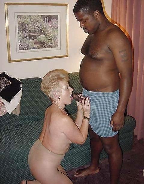15P old amateur grannies giving blow jobs