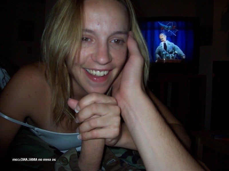 10P Amateur girlfriend giving head and getting fucked