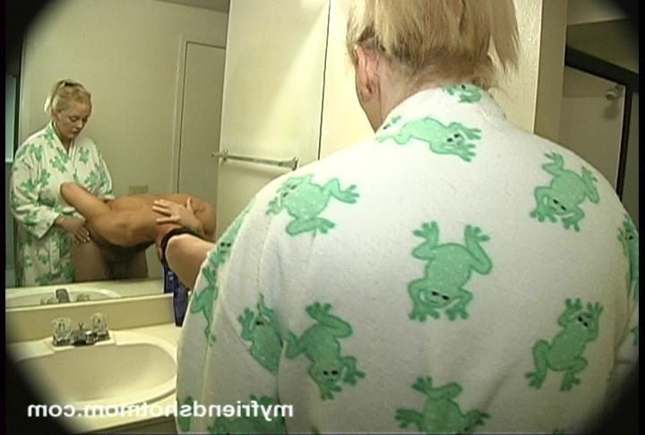 12P Mrs Diamond getting sex in the bathroom