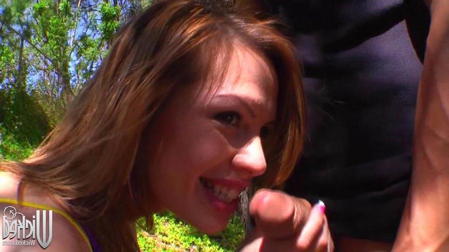 12P Slutty Tara Lynn Foxx having some good public sex