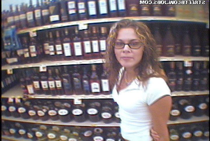 15P Dirty girl getting cock in convenience store bathroom