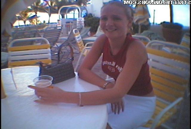15P Random babe give up her pussy in public bathroom