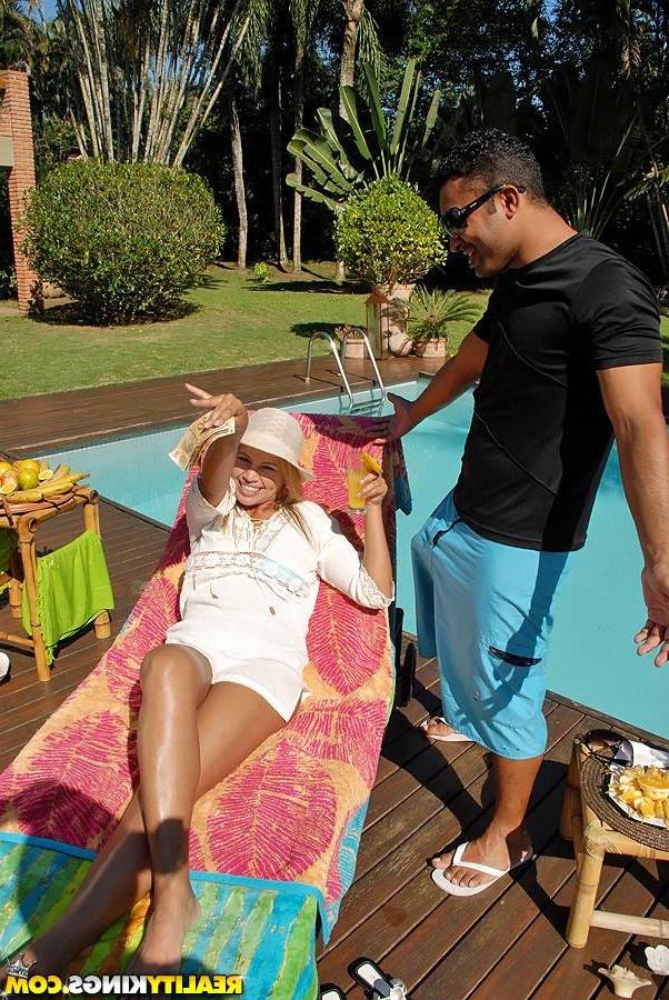 8P Super hot brazilian babe bathing by the pool gets picked up by the waiter in the