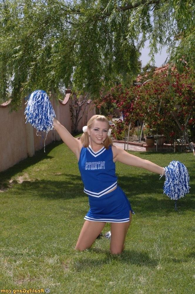 16P Teen cheerleader slut Lexi Belle get her shaved twat fucked