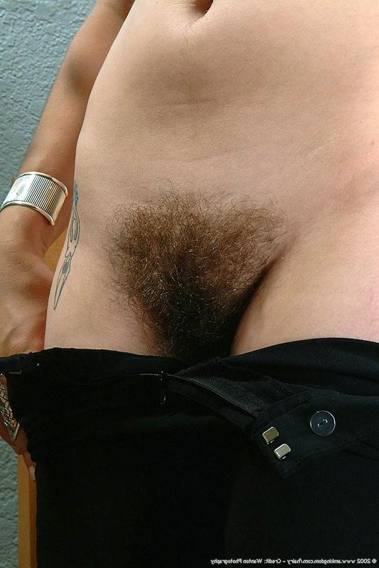 15P Dark haired sweety exposes her natural boobs