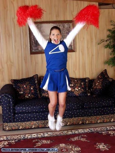 15P Ravishing Cheerleader Katie stripping for you