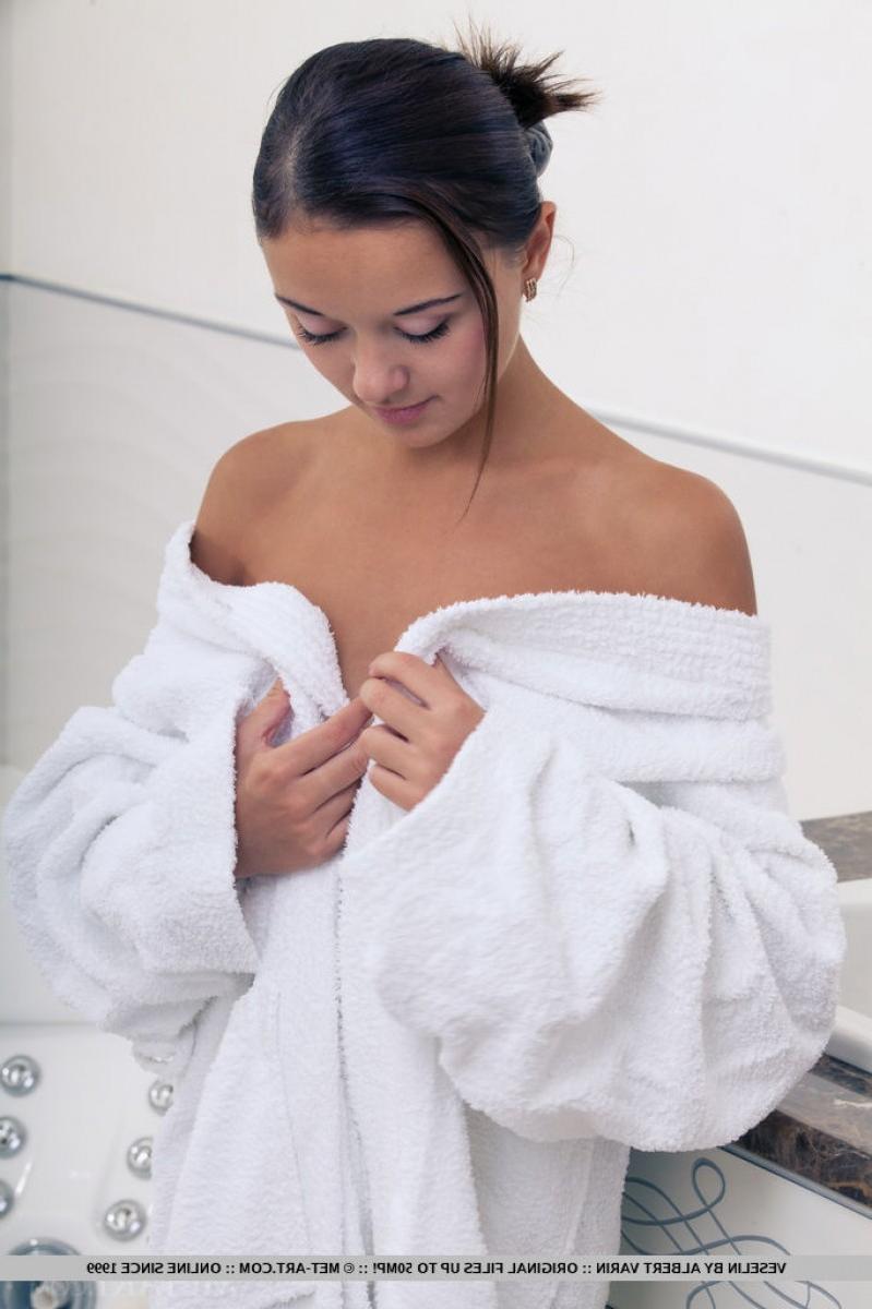 16P Tanlined teen bathing