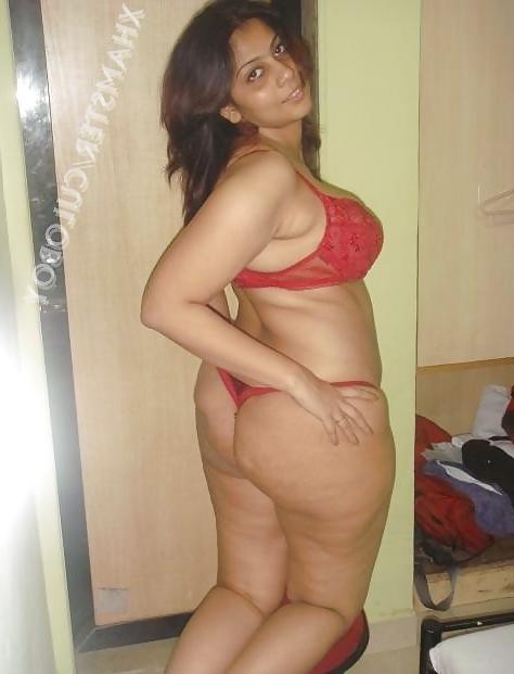 8P Fat ass india milf