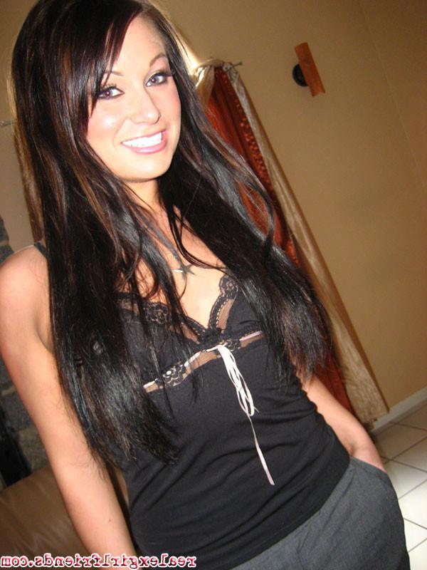 16P real amateur babe giving great head