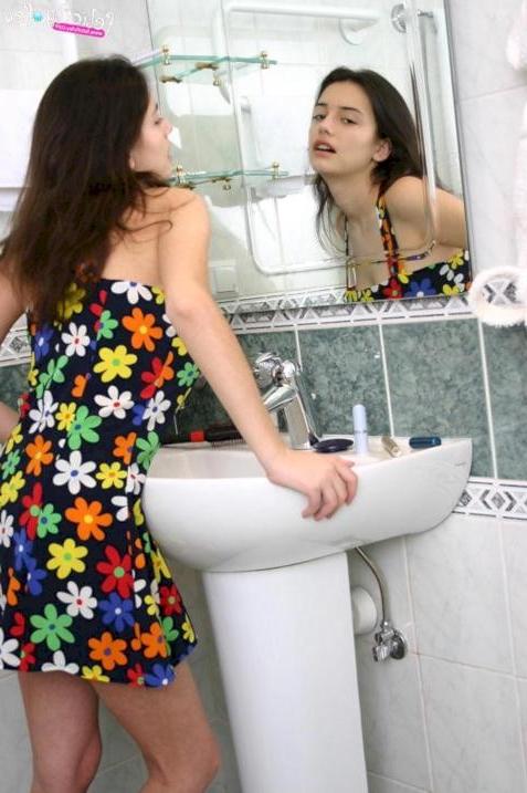 16P Busty teen get naked in a bathroom