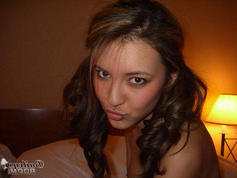 16P Sexy babe posing in thong panties and showing her tits