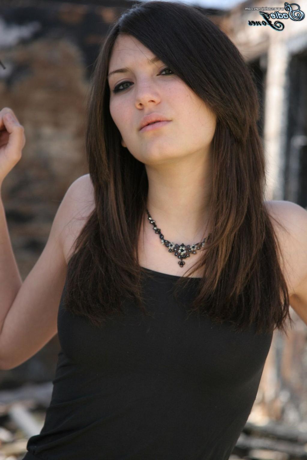 15P Sadie Jones in miniskirt and top