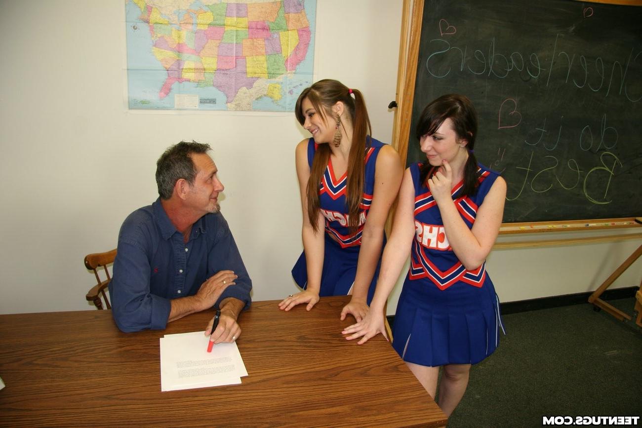 9P Cum And See Cheerleaders Do It Best  Pocahontas and Dakota Charm