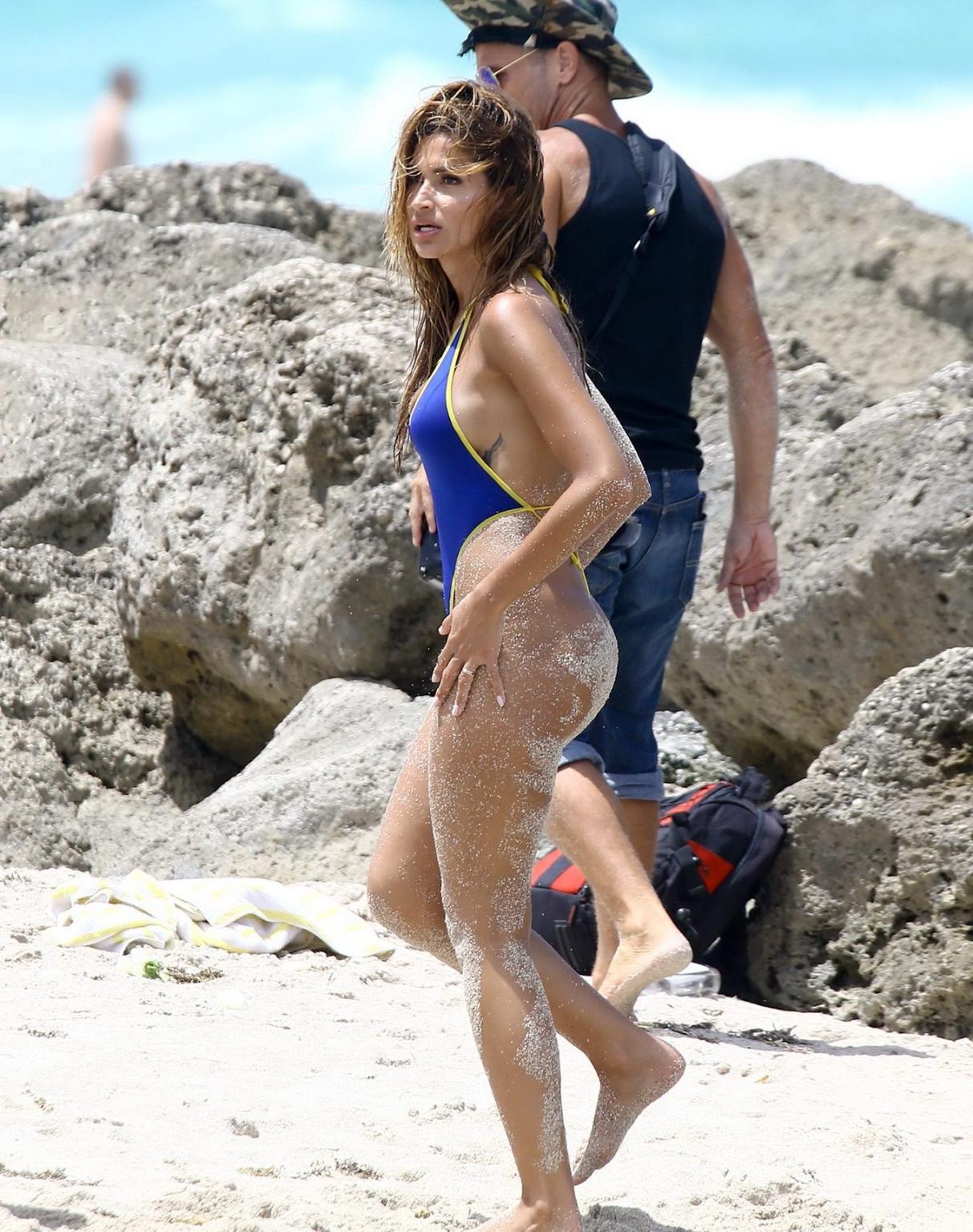 16P Juliana Proven shows sideboob and ass in thong bikinis
