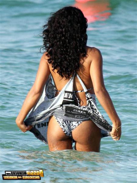 15P Solange Knowles posing sexy and slutty in glamorous and paparazzi photos