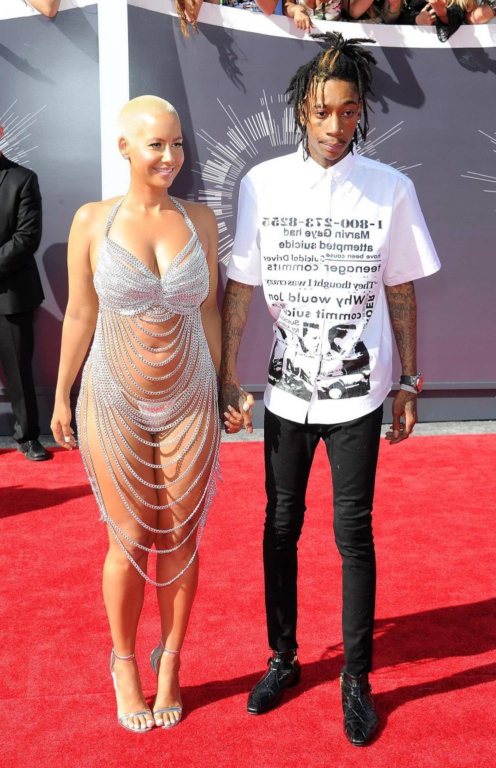 16P Curvy Amber Rose wearing a chain dress and a thong at the 2014 MTV Video Music A