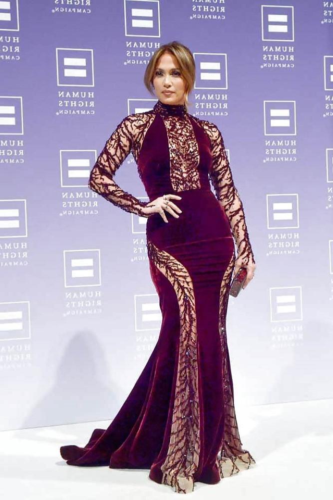 15P Jennifer Lopez All Nude Booty Scandal Video And Naked Pics