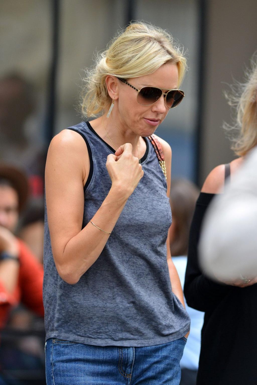 16P Naomi Watts braless wearing thin top and jeans while shopping in Paris