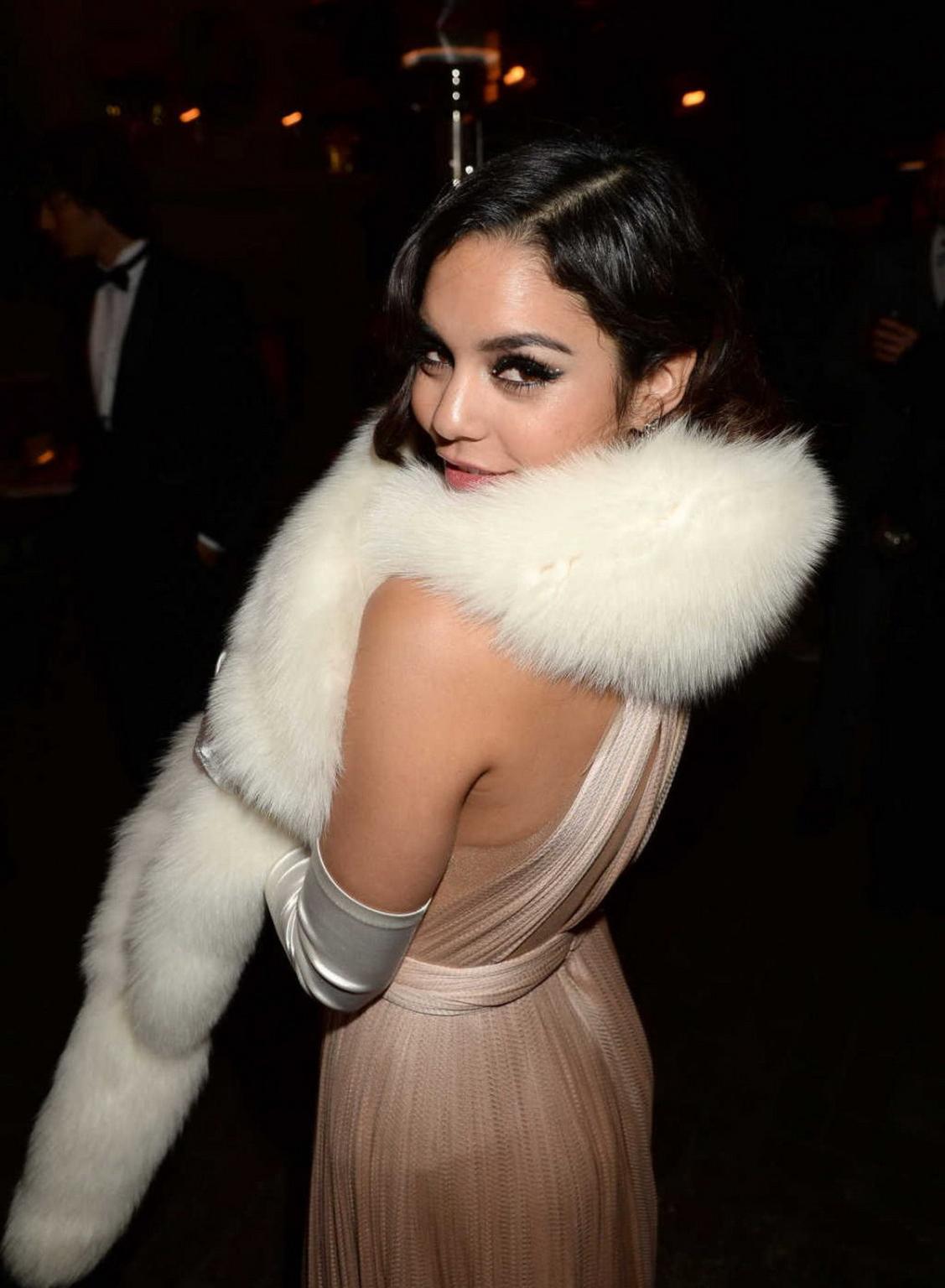16P Vanessa Hudgens braless showing huge cleavage at her 25th Birthday Party at No V