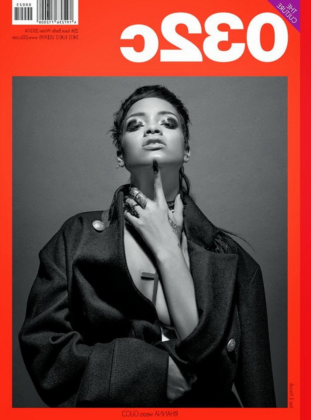 16P Rihanna fully nude but covered posing as the serpent-haired queen Medusa for the