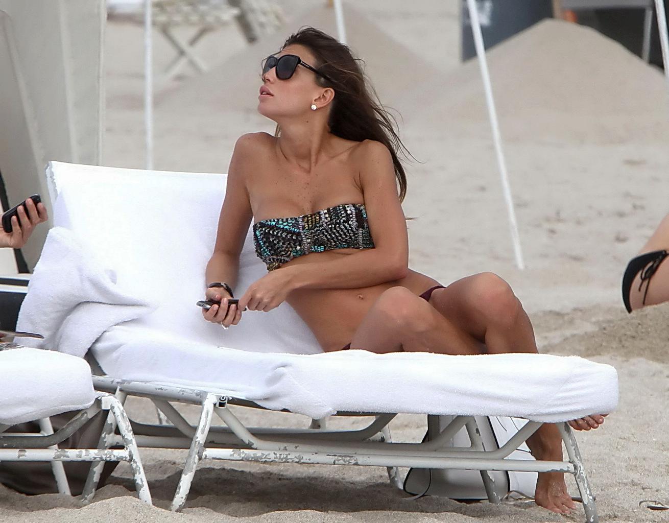 10P Claudia Galanti busting out in a hot thong two-piece at Miami Beach
