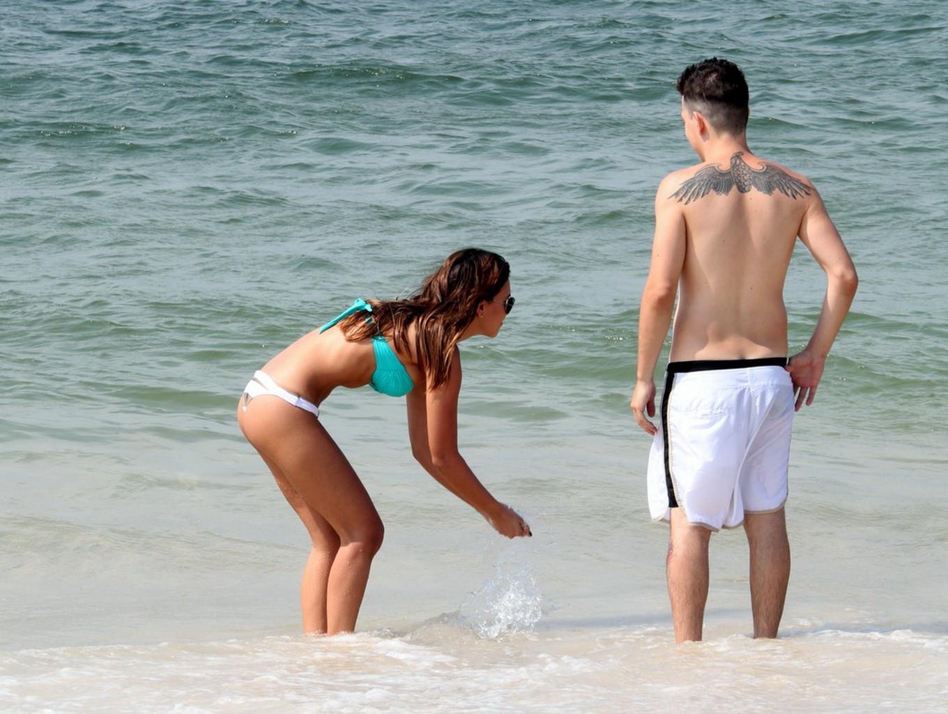 10P Mariana Rios exposing her hot body in thong bikini at Barra da Tijuca beach in R