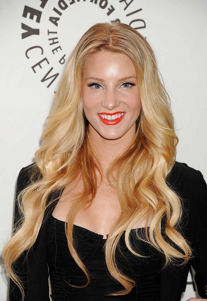 9P Heather Morris exposing her boobs and pussy in private leaked photos