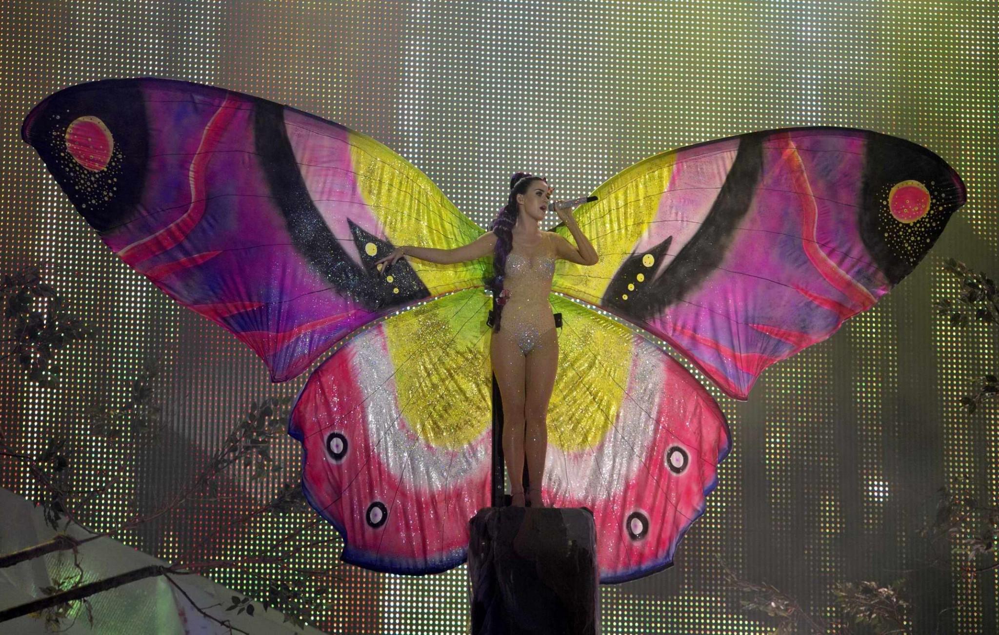 10P Katy Perry wearing tight partly see through outfit at 2012 MuchMusic Video Award