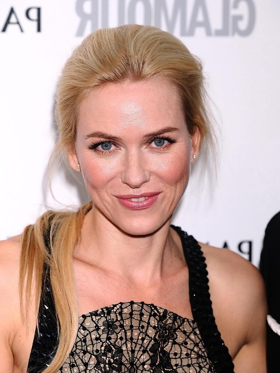 10P Naomi Watts braless showing side-boob at Glamour Women of the Year Awards in Lon