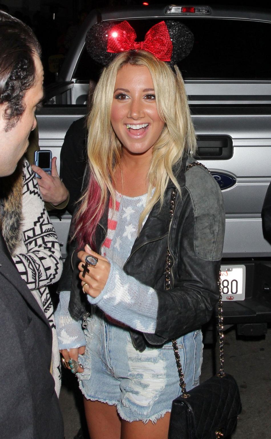 16P Ashley Tisdale looking sexy in hot pants at Perez Hilton's birthday party
