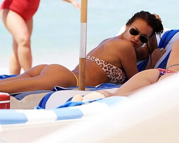 16P Irina Shayk exposing sexy body and hot ass in thong on beach
