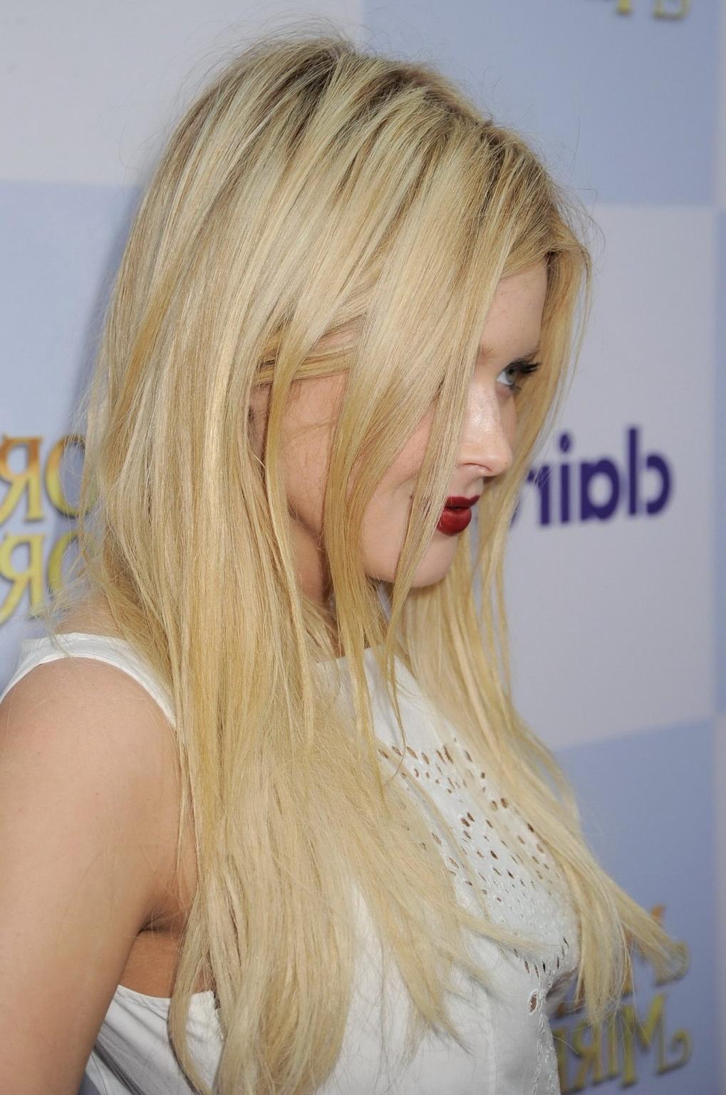 16P Renee Olstead braless wearing a sexy white dress at the 'Mirror, Mirror' premier