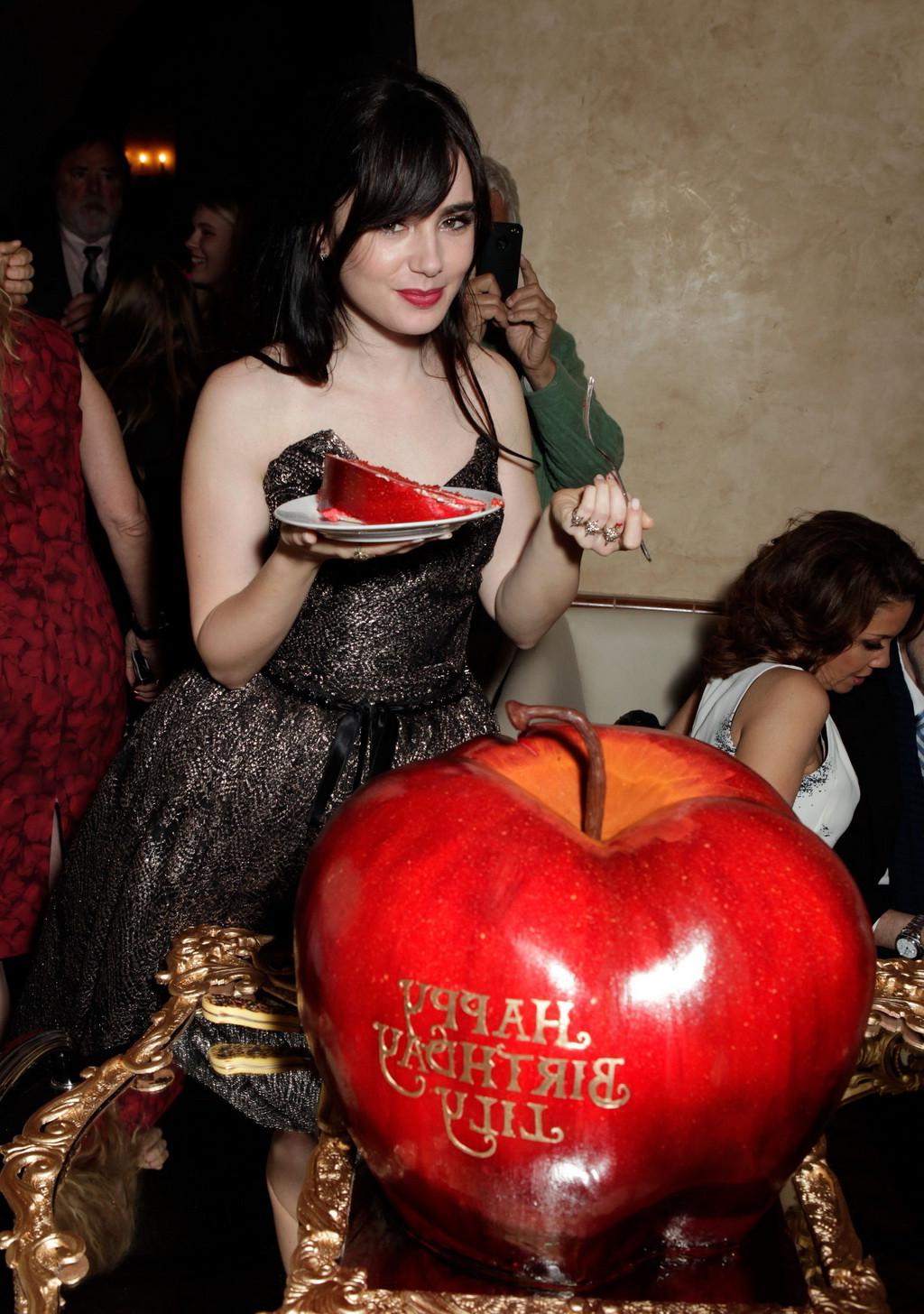 16P Lily Collins looks very hot in strapless dress on her birthday at Mirror-Mirror 