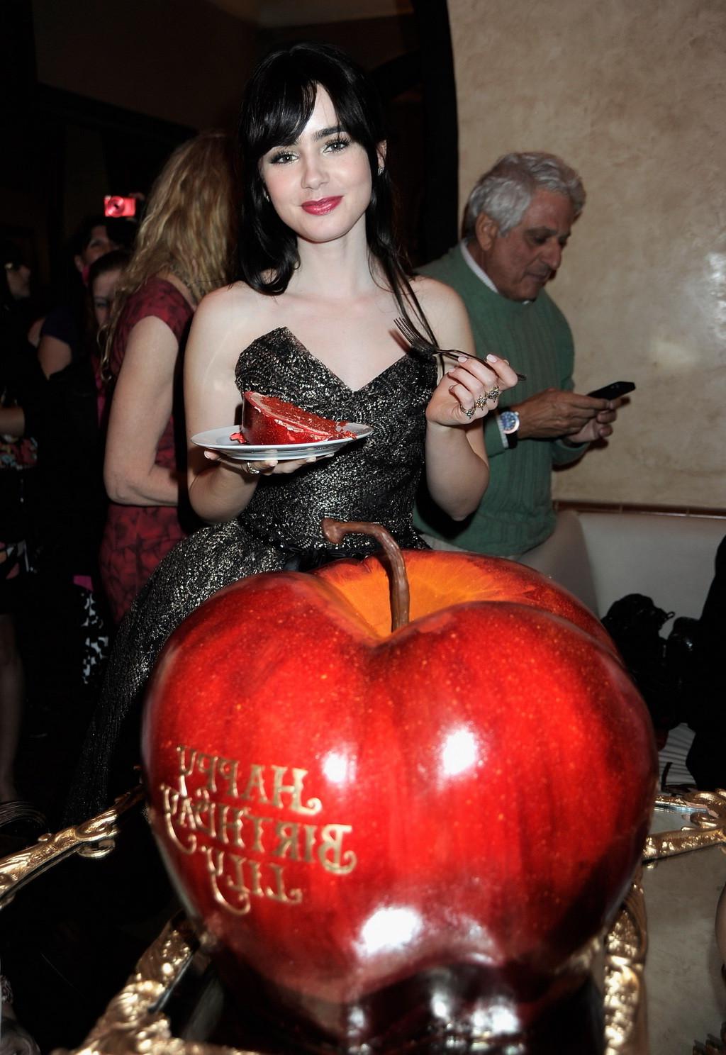 16P Lily Collins looks very hot in strapless dress on her birthday at Mirror-Mirror 