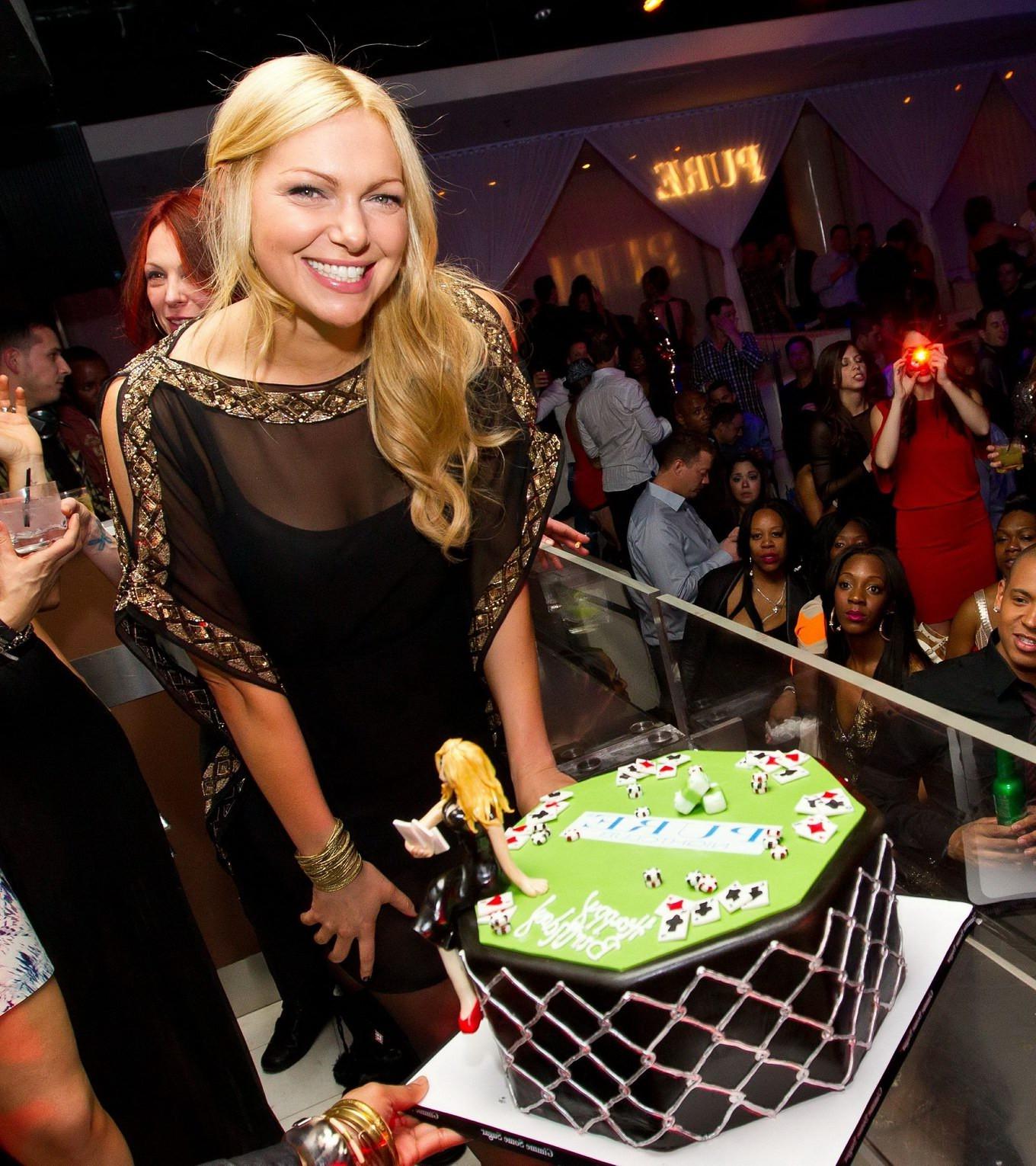16P Laura Prepon leggy in a sexy black dress celebrating her birthday at the Pure Ni