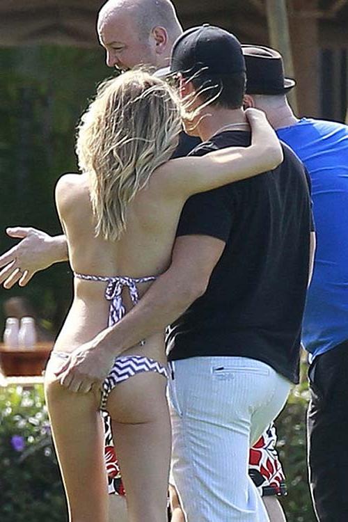 16P LeAnn Rimes exposing sexy body and hot ass in thong