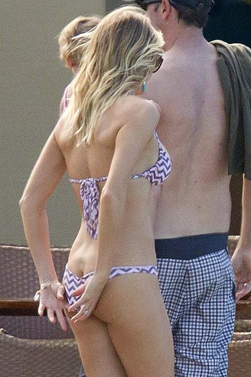 16P LeAnn Rimes exposing sexy body and hot ass in thong