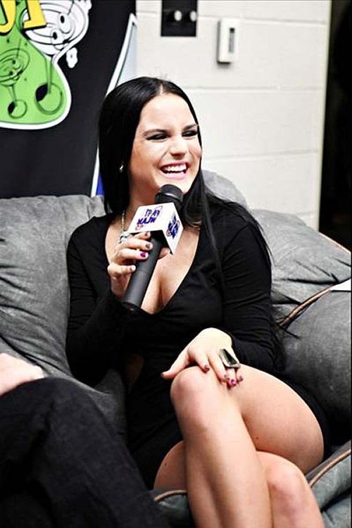 16P Joanna Jojo Levesque sexy upskirt and private photos
