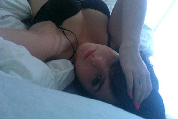 16P Joanna Jojo Levesque sexy upskirt and private photos