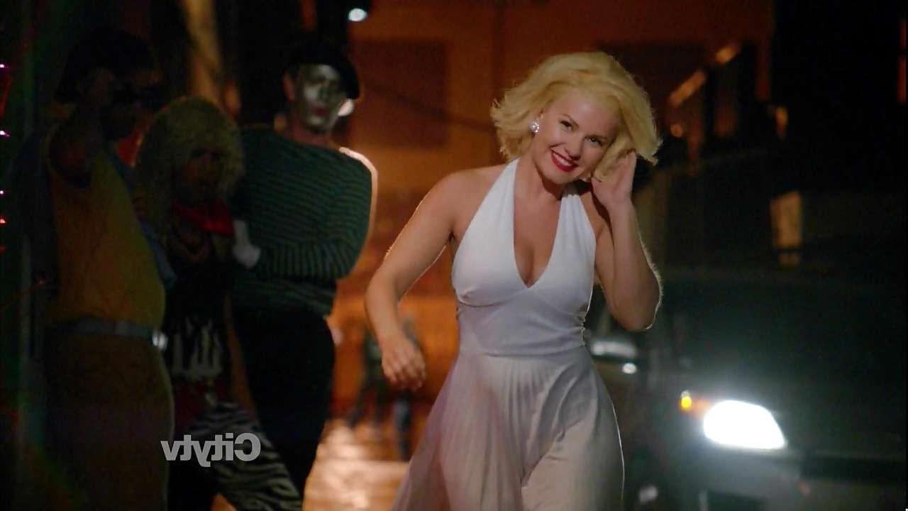 16P Elisha Cuthbert slight upskirt and showing her great ass in red thong
